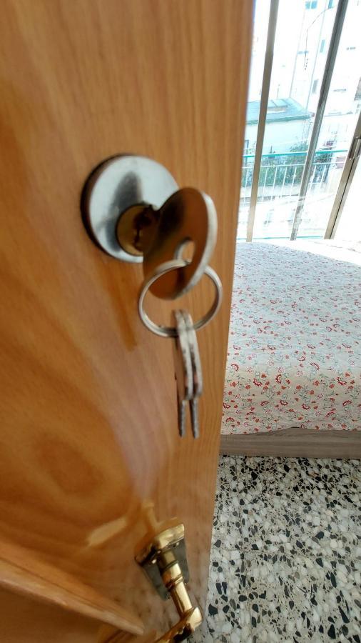 Central Accommodation Alicante Exterior foto